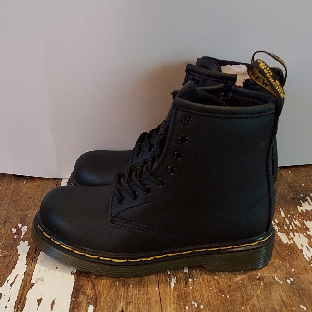Toddler Dr Martins Size 9
